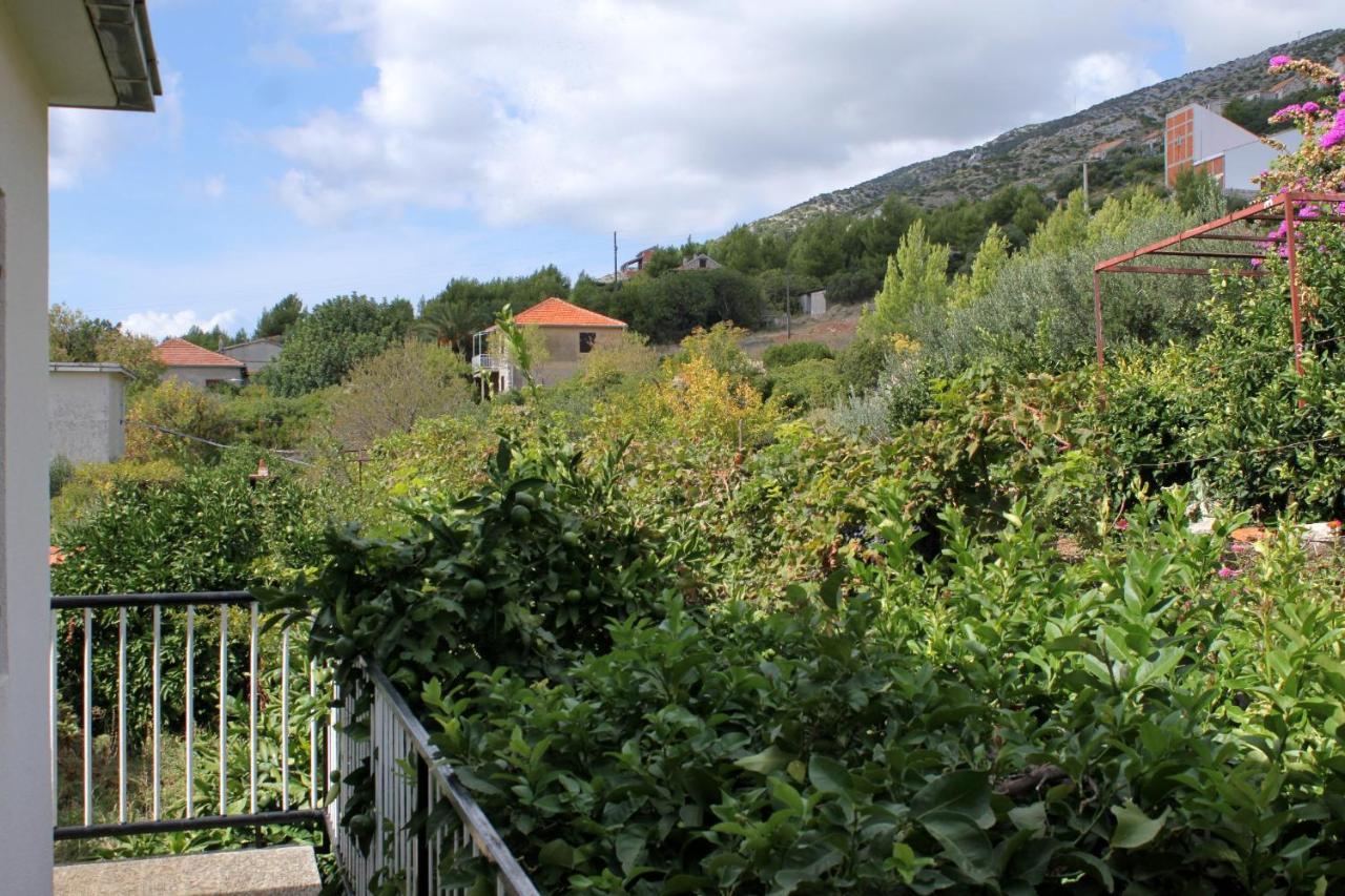 Apartments And Rooms With Parking Space Zavala, Hvar - 128 Jelsa  Exterior photo