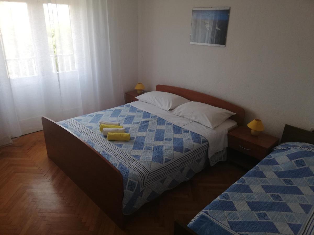 Apartments And Rooms With Parking Space Zavala, Hvar - 128 Jelsa  Exterior photo