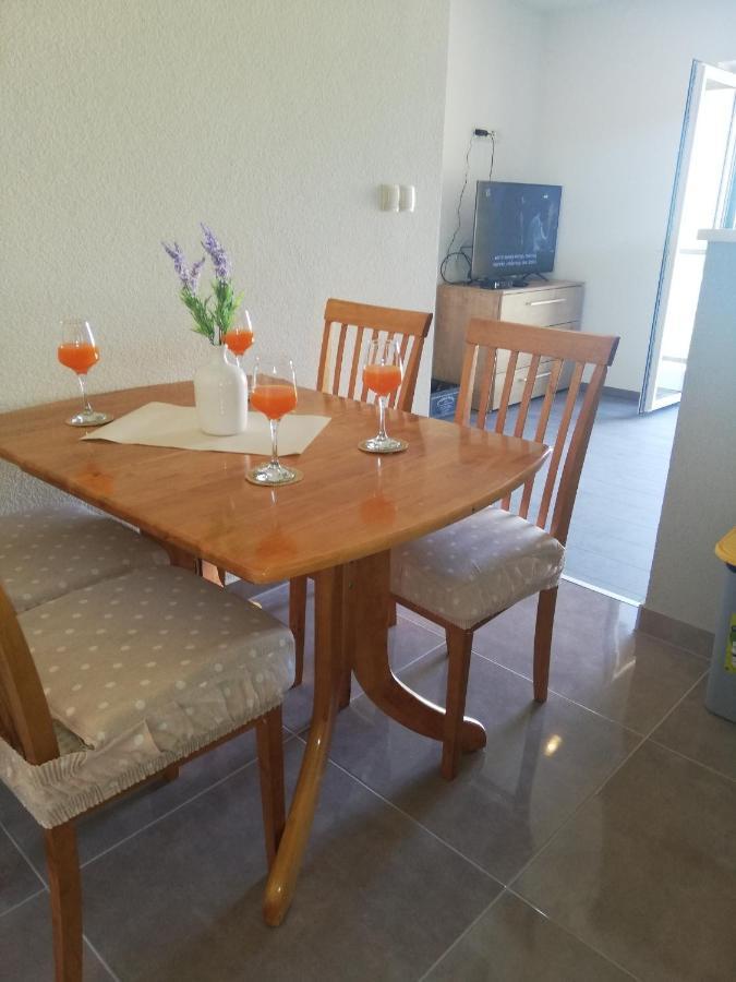 Apartments And Rooms With Parking Space Zavala, Hvar - 128 Jelsa  Exterior photo
