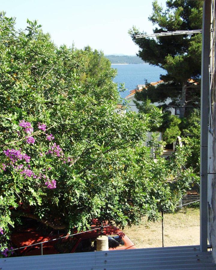 Apartments And Rooms With Parking Space Zavala, Hvar - 128 Jelsa  Exterior photo