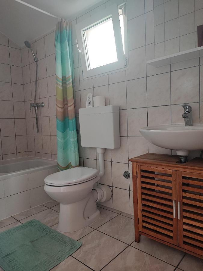 Apartments And Rooms With Parking Space Zavala, Hvar - 128 Jelsa  Exterior photo