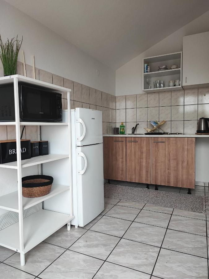Apartments And Rooms With Parking Space Zavala, Hvar - 128 Jelsa  Exterior photo